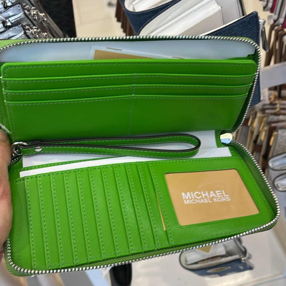 MICHAEL KORS Large Continental Wristlet Phone Case Wallet Exotic Print Hair Calf - Picture 8 of 16